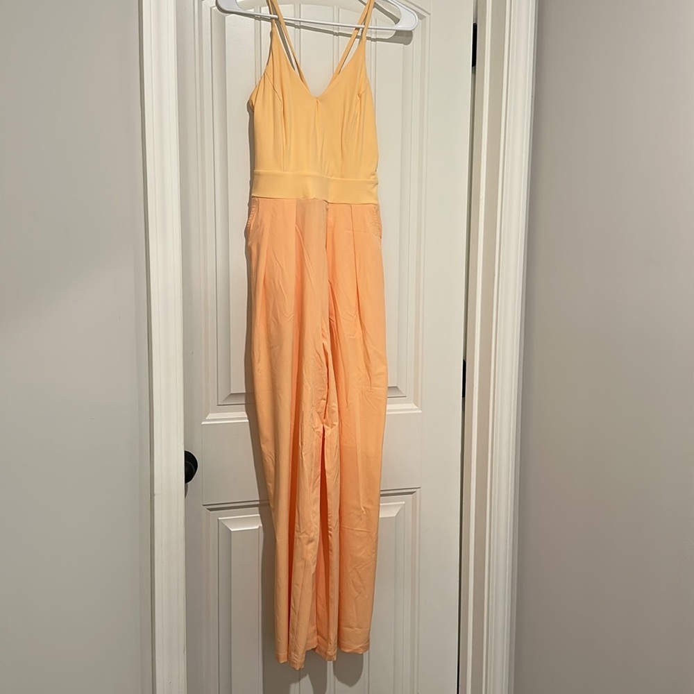 NWT Peach Halara romper